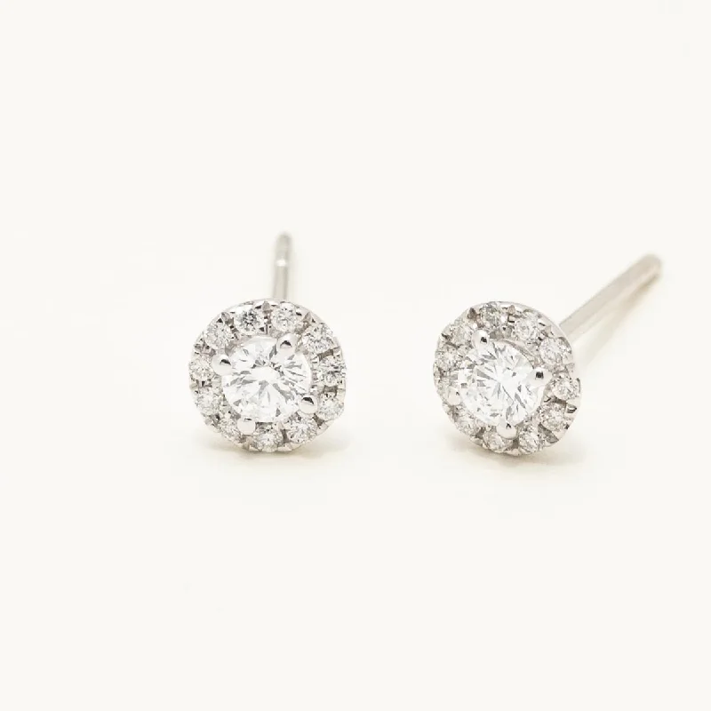 Diamond Halo Earrings in 14kt White Gold (1/3ct tw)