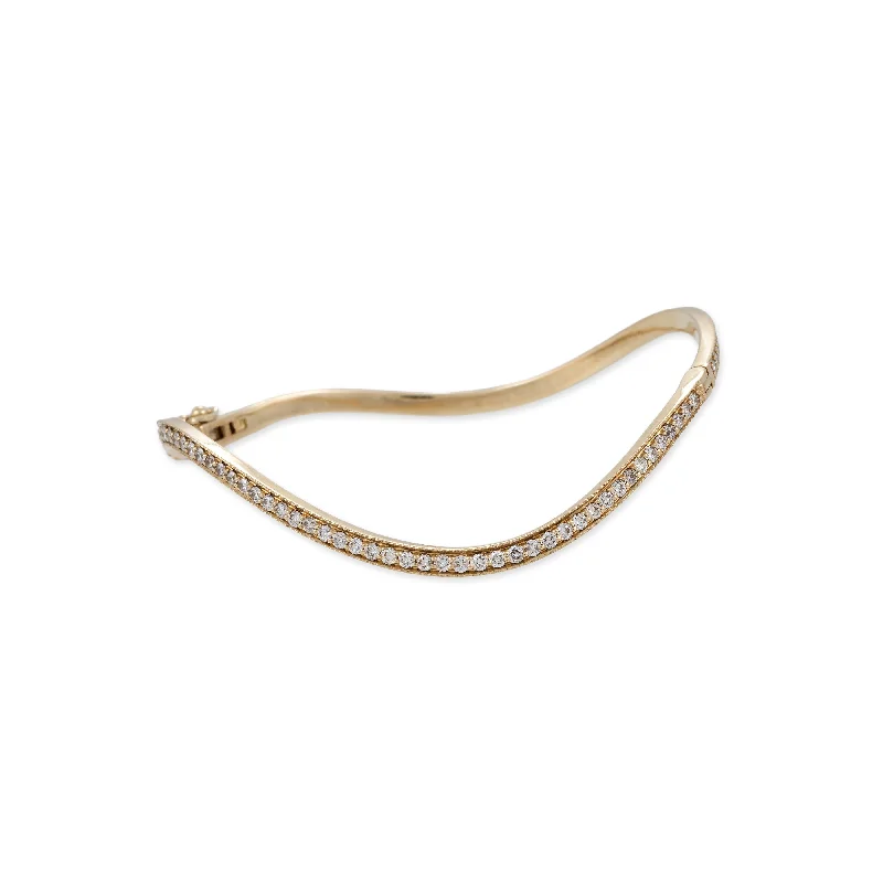 PAVE DIAMOND WAVE BANGLE BRACELET